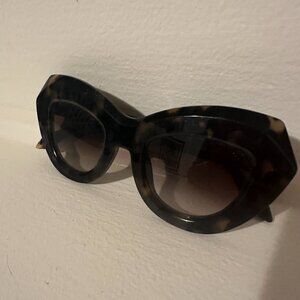 Valley Eyeware Sunglasses - DeLaLuna